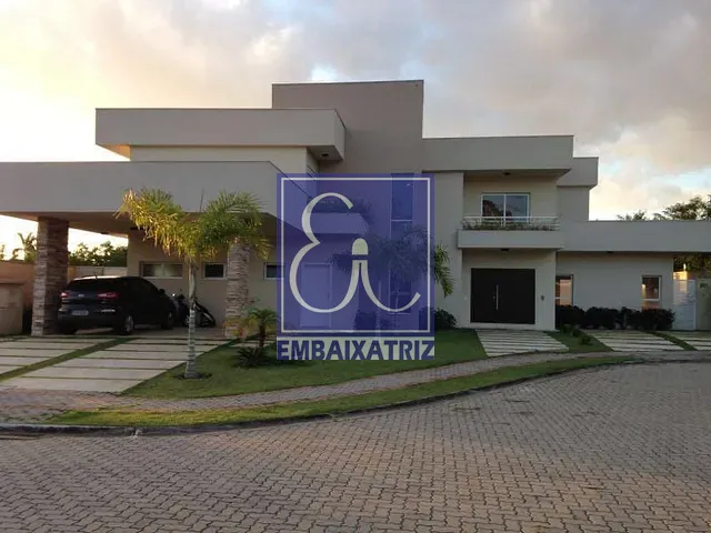 Sobrado com 600m² 5 quartos e 3 banheiros, à venda, no bairro Conjunto Residencial Vale dos Pinheiros em São José dos Campos