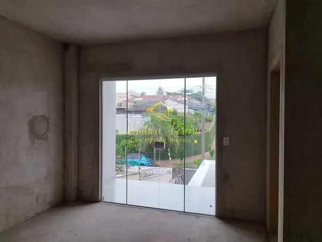 Sobrado com 125m² 3 quartos e 1 banheiro, à venda, no bairro Jardim São Paulo em Londrina