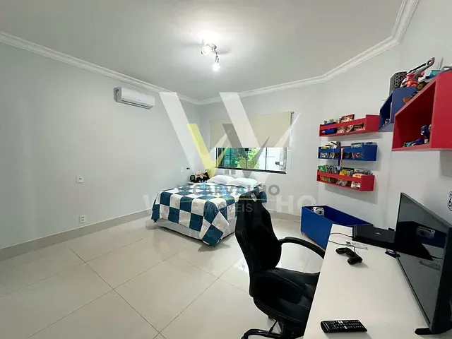 Sobrado com 395m² 3 quartos e 5 banheiros, à venda, no bairro Anápolis City em Anápolis