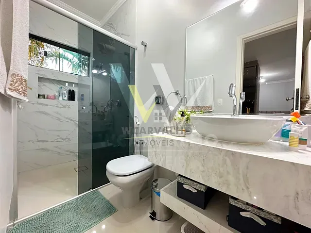 Sobrado com 395m² 3 quartos e 5 banheiros, à venda, no bairro Anápolis City em Anápolis