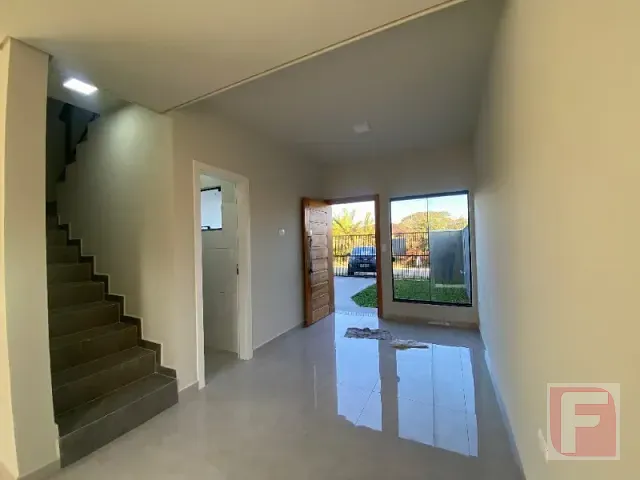 Sobrado 3 quartos e 2 banheiros, à venda, no bairro Bamerindus em Itapoá