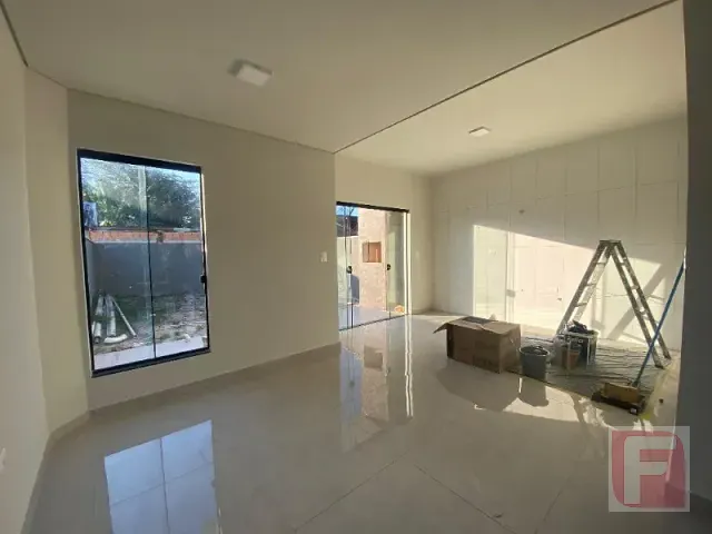 Sobrado 3 quartos e 2 banheiros, à venda, no bairro Bamerindus em Itapoá