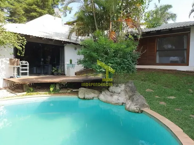 Sobrado com 2100m² 3 quartos e 5 banheiros, à venda, no bairro Nova Higienópolis em Jandira