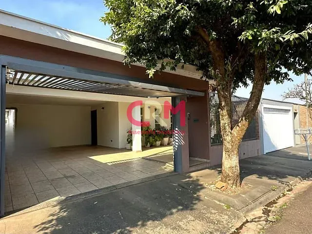 Sobrado com 320m² 3 quartos e 3 banheiros, à venda, no bairro Jardim Contendas em Taquaritinga