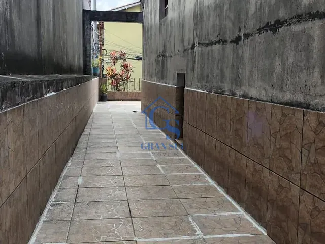 Sobrado com 150m² 3 quartos e 3 banheiros, à venda ou para alugar, no bairro Terceira Divisão de Interlagos em São Paulo