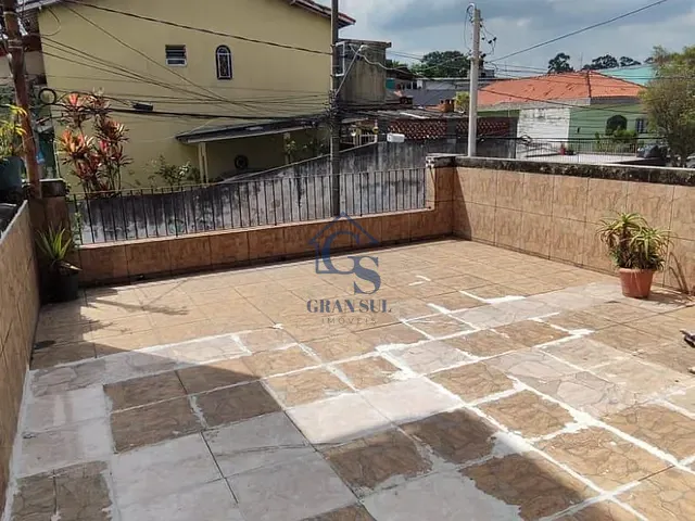 Sobrado com 150m² 3 quartos e 3 banheiros, à venda, no bairro Terceira Divisão de Interlagos em São Paulo