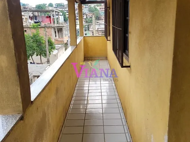 Sobrado com 130m² 4 quartos e 3 banheiros, à venda, no bairro Agostinho Simonato em Cachoeiro de Itapemirim