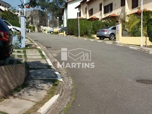 Sobrado 3 quartos e 2 banheiros, à venda, no bairro Parque Munhoz em São Paulo