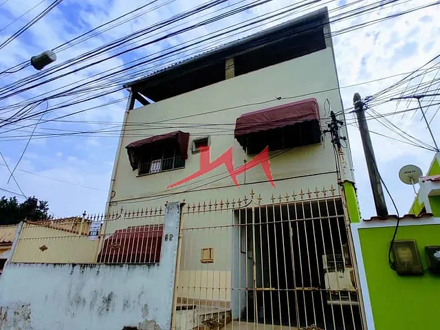 Sobrado com 360m² 2 quartos e 1 banheiro, à venda, no bairro Boaçu em São Gonçalo