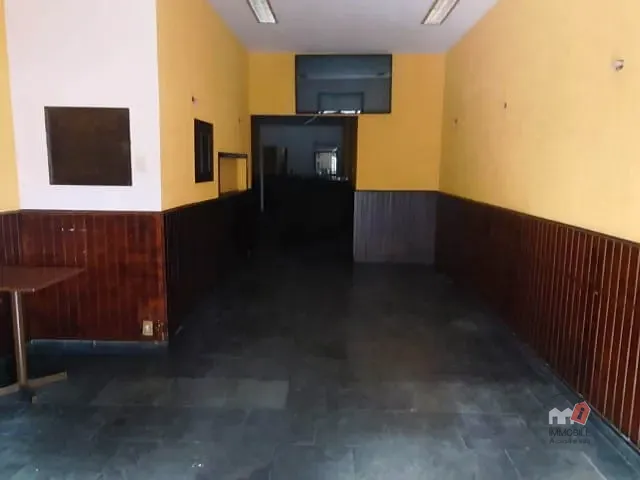 Sobrado para alugar, no bairro Centro em Petrópolis