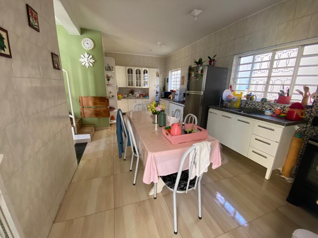 Sobrado, 3 quartos, 231 m² - Foto 2