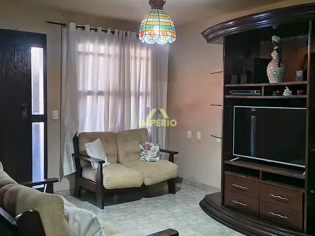 Casa com 250m² 3 quartos e 3 banheiros, à venda, no bairro Jardim Santo Inácio em Salto