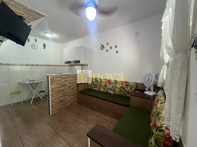 Sobrado com 40m² 2 quartos e 1 banheiro, à venda, no bairro Martim de Sá em Caraguatatuba