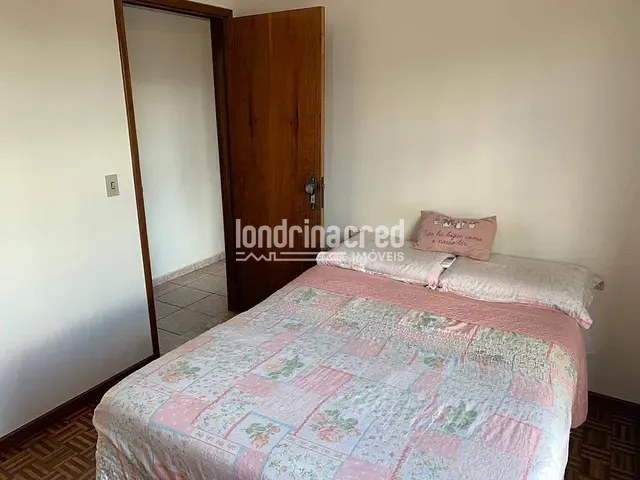 Sobrado com 125m² 3 quartos e 2 banheiros, à venda, no bairro Vera Cruz em Londrina