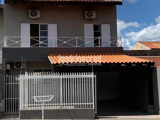 Sobrado com 125m² 3 quartos e 2 banheiros, à venda, no bairro Vera Cruz em Londrina