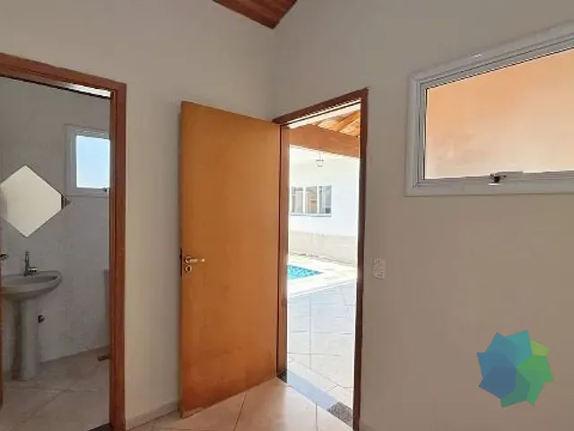 Sobrado com 300m² 3 quartos e 5 banheiros, à venda ou para alugar, no bairro Jardim Portal de Itaici em Indaiatuba