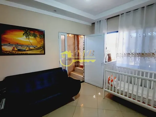 Sobrado com 180m² 5 quartos e 5 banheiros, à venda, no bairro Jardim Uruguai em Campinas