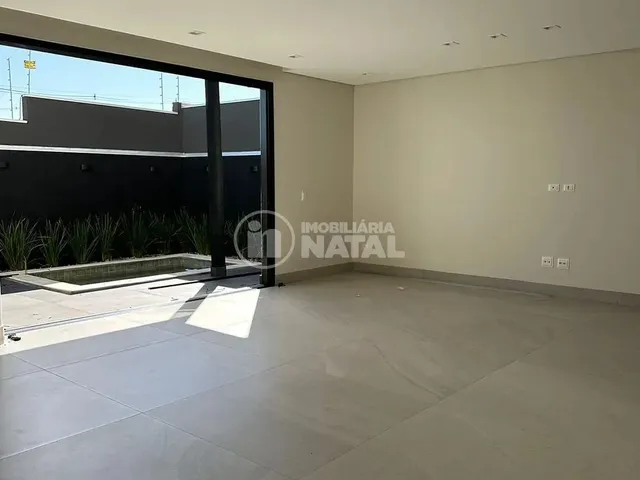 Sobrado com 275m² 3 quartos e 5 banheiros, à venda, no bairro PARQUE TAUÁ em Londrina