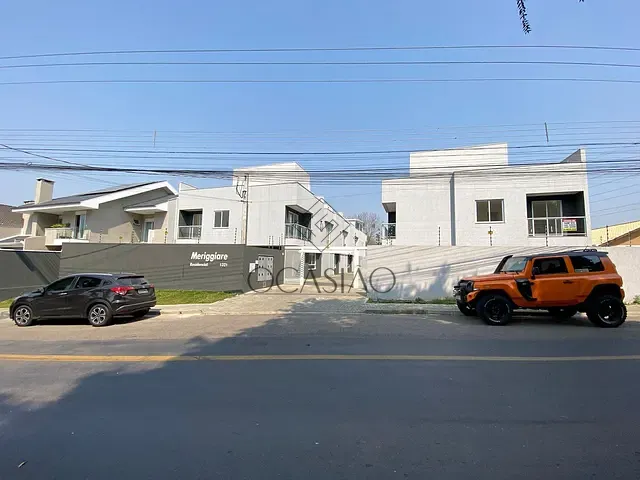 Sobrado com 200m² 3 quartos e 3 banheiros, à venda, no bairro Portão em Curitiba