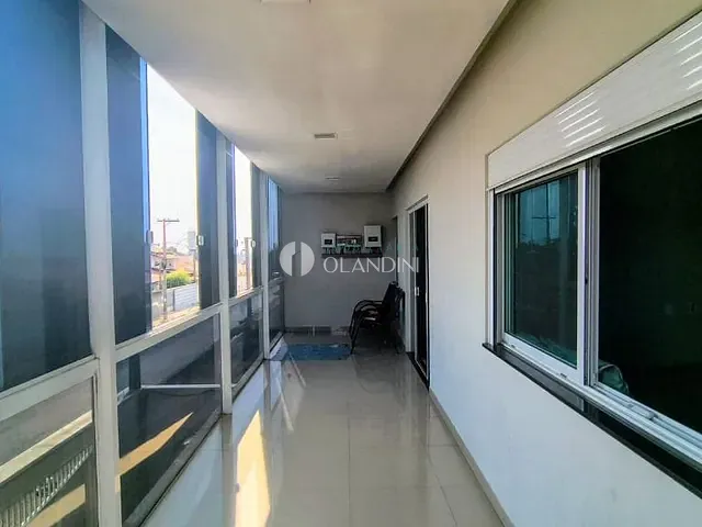 Sobrado com 320m² 3 quartos e 2 banheiros, à venda, no bairro Jardim Leonor em Artur Nogueira