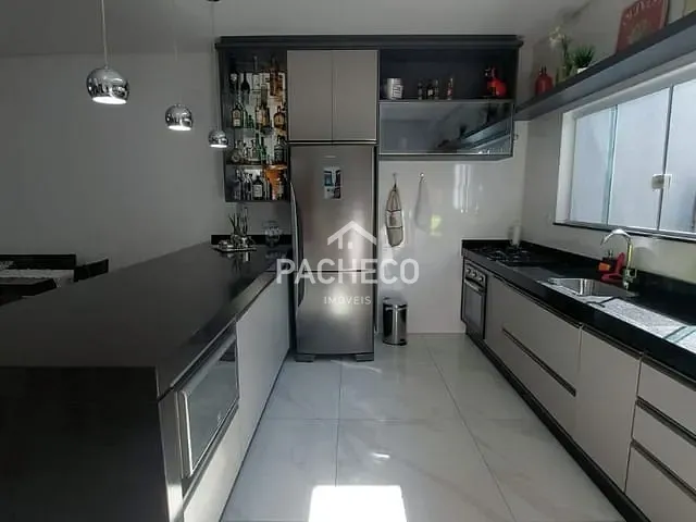 Sobrado com 156m² 3 quartos e 2 banheiros, à venda, no bairro Jardim Terramérica II em Americana