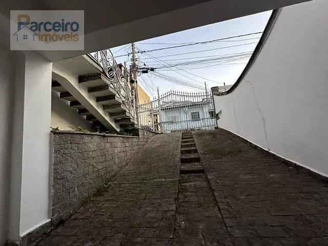 Sobrado com 349m² 3 quartos e 5 banheiros, à venda, no bairro Vila Invernada em São Paulo