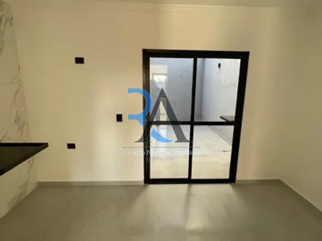 Sobrado 3 quartos e 1 banheiro, à venda, no bairro Jardim Brasília (Zona Leste) em São Paulo