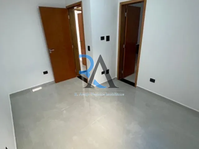 Sobrado 3 quartos e 1 banheiro, à venda, no bairro Jardim Brasília (Zona Leste) em São Paulo