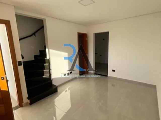 Sobrado 3 quartos e 1 banheiro, à venda, no bairro Jardim Brasília (Zona Leste) em São Paulo