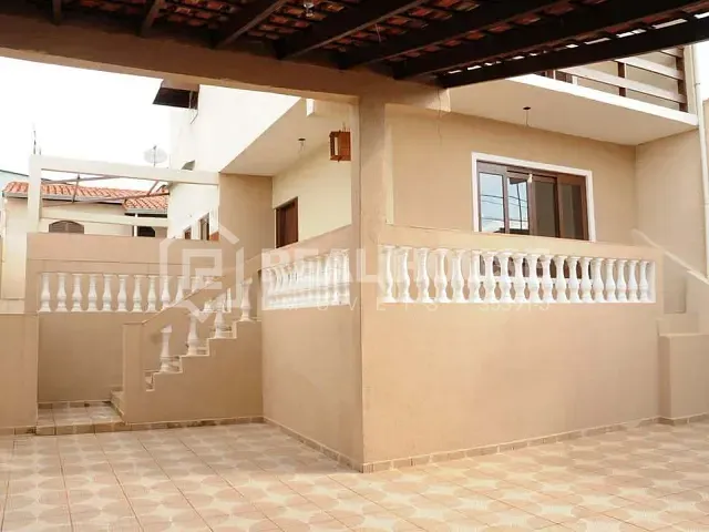 Sobrado com 250m² 2 quartos e 2 banheiros, à venda, no bairro Parque das Laranjeiras em Sorocaba