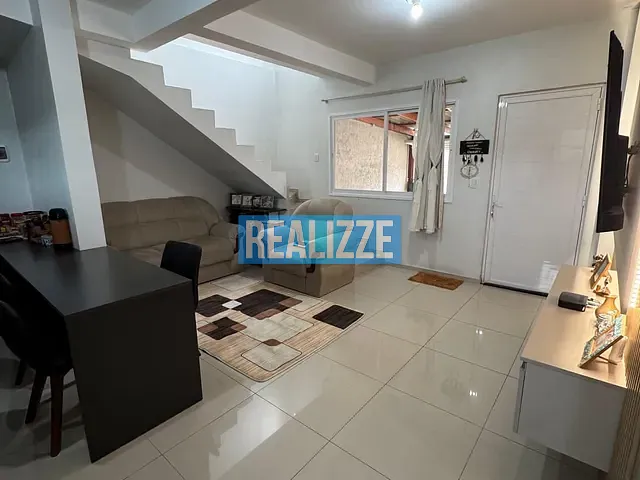 Sobrado 2 quartos e 1 banheiro, à venda, no bairro De Rocco em Marau