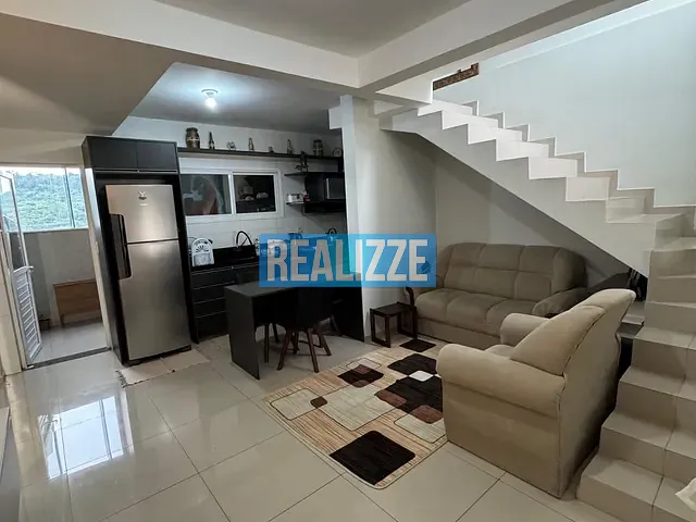 Sobrado 2 quartos e 1 banheiro, à venda, no bairro De Rocco em Marau