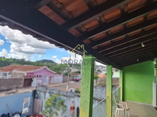 Sobrado com 360m² 4 quartos e 3 banheiros, à venda, no bairro Jardim Agenor de Lima em Guaxupé