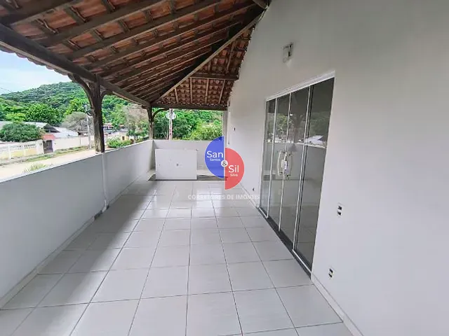 Sobrado com 146m² 3 quartos e 1 banheiro, à venda, no bairro Praia do Imperador (Guia de Pacobaíba) em Magé