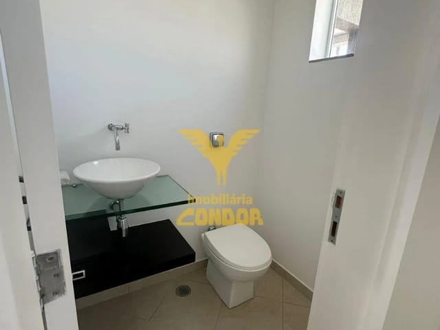 Sobrado com 383m², à venda, no bairro Jardim das Mansões em Cambé