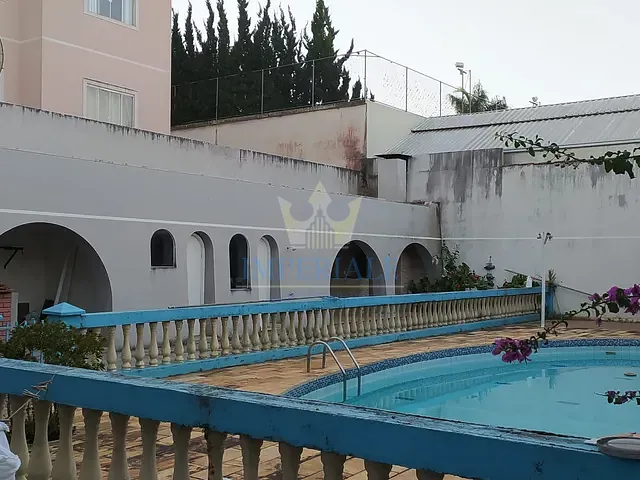 Sobrado com 675m² 4 quartos e 5 banheiros, à venda, no bairro Jardim Carvalho em Ponta Grossa