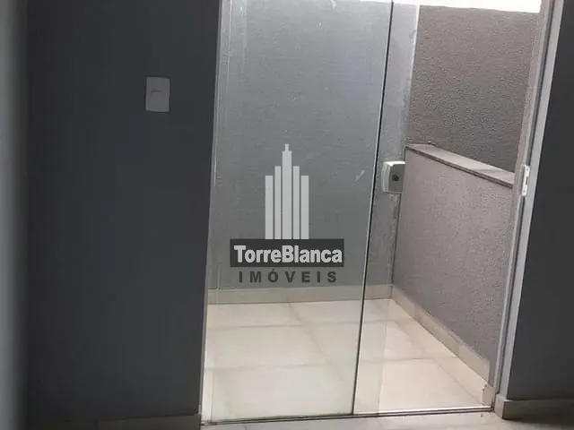 Sobrado 2 quartos e 2 banheiros, à venda, no bairro Nova Rússia em Ponta Grossa
