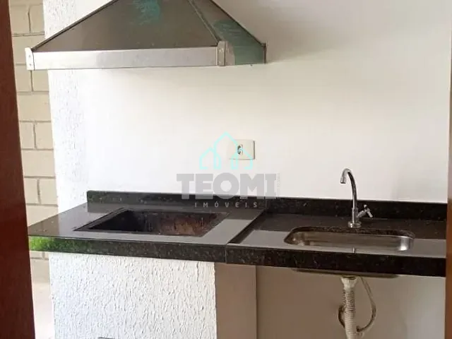 Sobrado com 200m² 3 quartos e 2 banheiros, à venda, no bairro Vila Areao em Taubaté