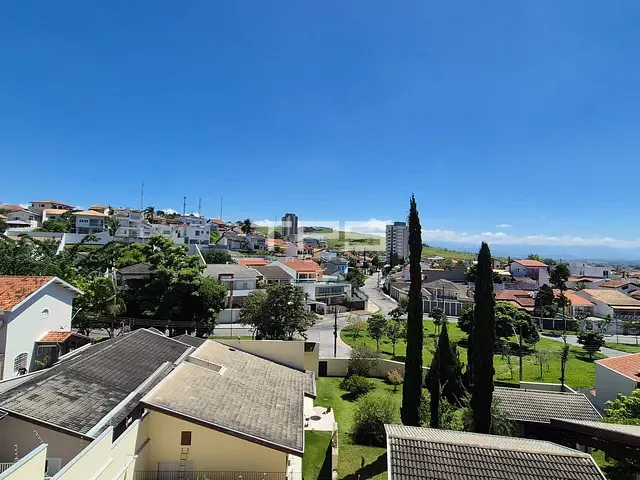 Casa com 338m² 3 quartos e 2 banheiros, à venda, no bairro Portal das Colinas em Guaratinguetá