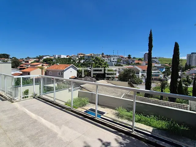 Casa com 338m² 3 quartos e 2 banheiros, à venda, no bairro Portal das Colinas em Guaratinguetá