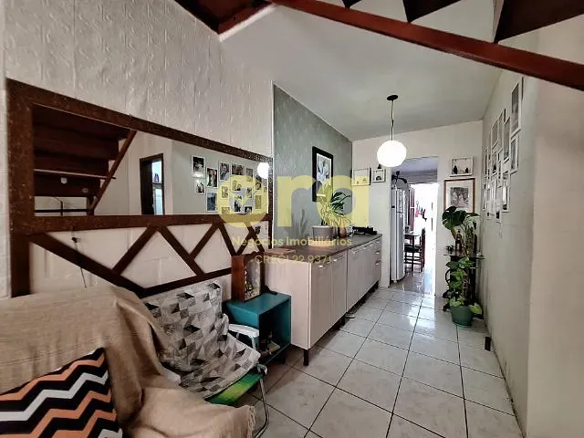 Sobrado com 44m² 2 quartos e 1 banheiro, à venda, no bairro Areal em Pelotas