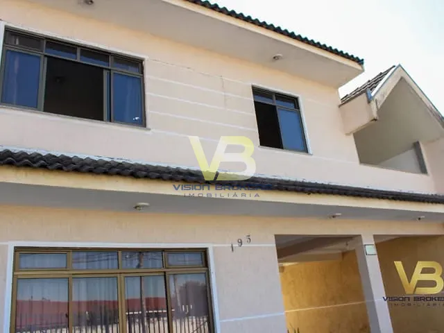Sobrado com 400m² 4 quartos e 3 banheiros, à venda, no bairro Pineville em Pinhais