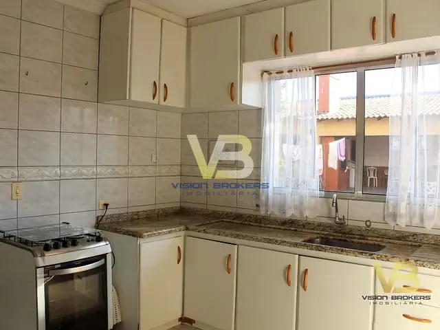 Sobrado com 400m² 4 quartos e 3 banheiros, à venda, no bairro Pineville em Pinhais