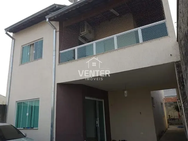 Sobrado com 200m² 3 quartos e 3 banheiros, à venda, no bairro Residencial Parque das Palmeiras em Pindamonhangaba