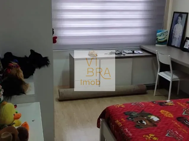 Sobrado 4 quartos e 4 banheiros, à venda, no bairro Água Verde em Curitiba