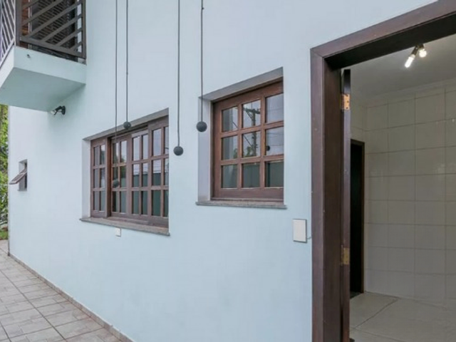 Sobrado com 271m² 3 quartos e 4 banheiros, à venda, no bairro Jardim Stella em Santo André