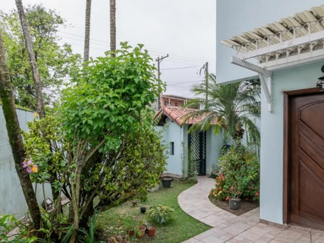 Sobrado com 271m² 3 quartos e 4 banheiros, à venda, no bairro Jardim Stella em Santo André