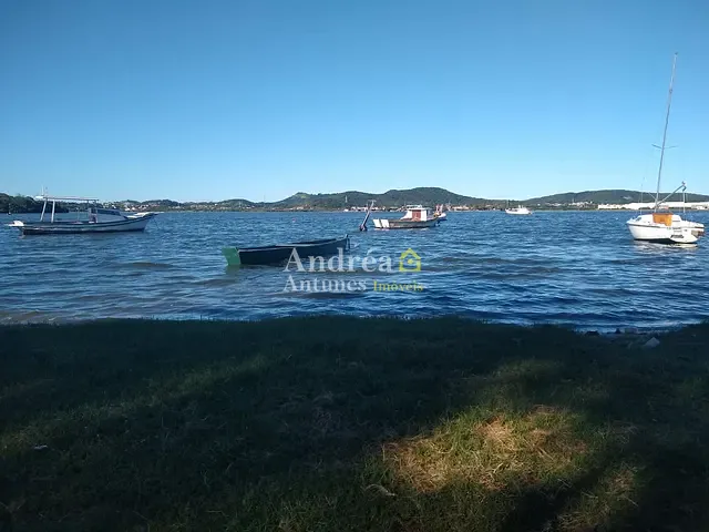 Sobrado com 78m² 2 quartos e 2 banheiros, à venda, no bairro Jardim Excelsior em Cabo Frio