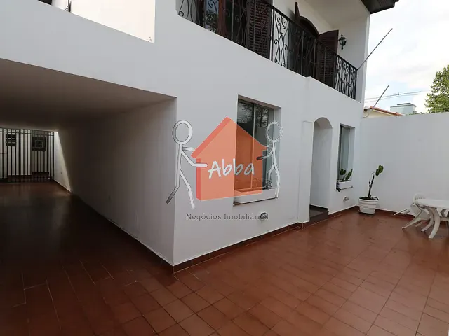 Sobrado com 200m² 4 quartos e 3 banheiros, à venda, no bairro Vila Cordeiro em São Paulo