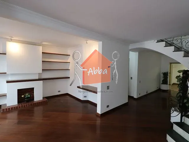 Sobrado com 200m² 4 quartos e 3 banheiros, à venda, no bairro Vila Cordeiro em São Paulo